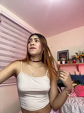 Snapshot of soy_sarah_ chatting on 03-07-25, 06:24 soy sarah online show from 03-07-25, 06:24