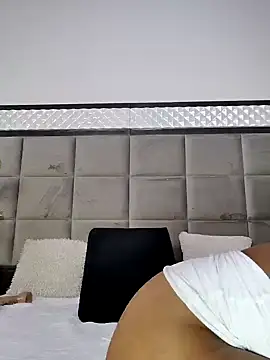 OliviaBurning online show from 02-21-25, 01:44