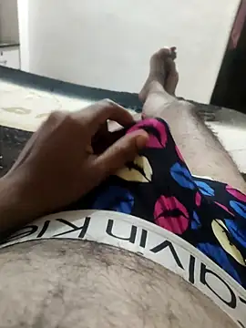 HandsomeHunky1 online show from 11-23-25, 10:04