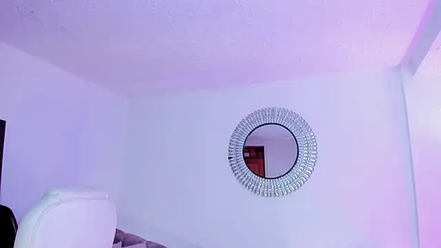 amelie jhons online show from 01-23-25, 10:01