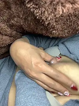 Snapshot of Zeni_fer chatting on 12-19-24, 12:45 Zeni fer online show from 12-19-24, 12:45