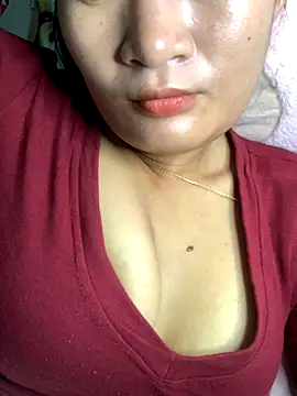 Snapshot of Zeni_fer chatting on 10-24-25, 01:57 Zeni fer online show from 10-24-25, 01:57