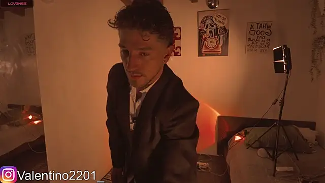 Snapshot of Valentino_Xander chatting on 07-05-26, 12:39 Valentino Xander online show from 07-05-26, 12:39