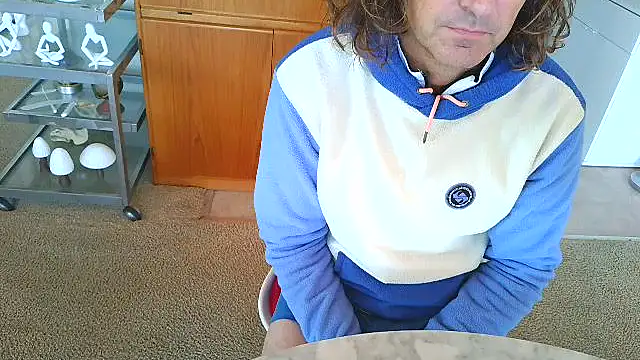 Snapshot of costanza7070 chatting on 04-26-26, 07:33 costanza7070 online show from 04-26-26, 07:33
