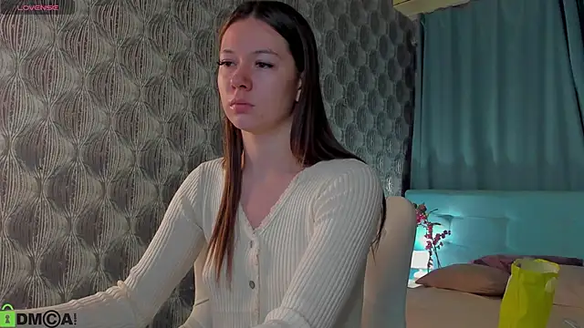 Snapshot of Nicole_Charm chatting on 10-10-25, 08:08 Nicole Charm online show from 10-10-25, 08:08