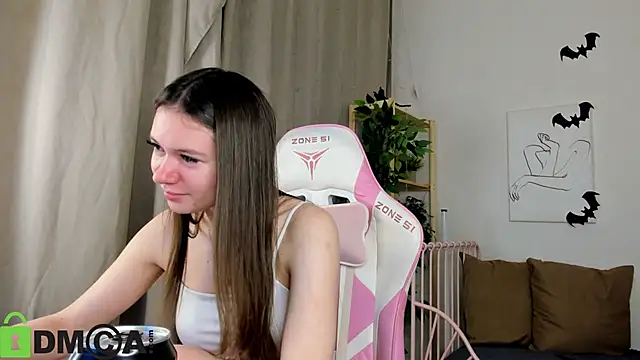 Snapshot of Nicole_Charm chatting on 10-29-25, 09:38 Nicole Charm online show from 10-29-25, 09:38