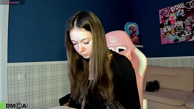 Snapshot of Nicole_Charm chatting on 01-18-26, 11:41 Nicole Charm online show from 01-18-26, 11:41