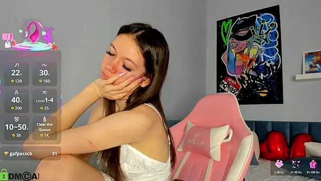 Snapshot of Nicole_Charm chatting on 02-20-26, 06:26 Nicole Charm online show from 02-20-26, 06:26