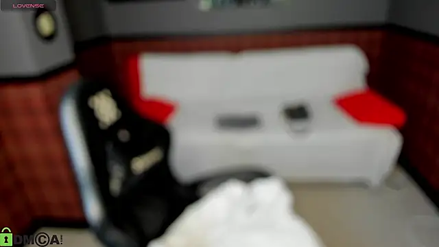 Nicole Charm online show from 03-13-26, 12:23