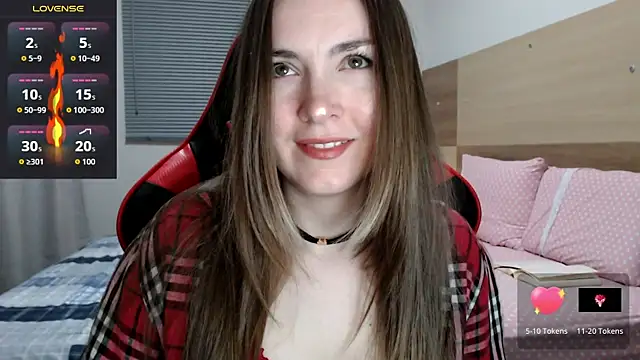Snapshot of Naughty_Annn chatting on 06-18-26, 02:34 Naughty Annn online show from 06-18-26, 02:34