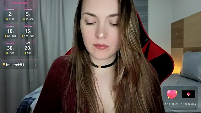 Snapshot of Naughty_Annn chatting on 07-10-26, 01:10 Naughty Annn online show from 07-10-26, 01:10