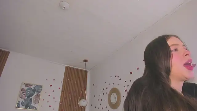 TiffanyWright online show from 03-27-26, 01:22