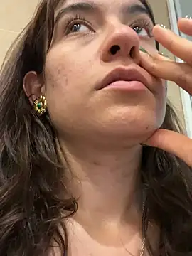 Snapshot of ValeriEvan chatting on 12-29-24, 07:22 ValeriEvan online show from 12-29-24, 07:22