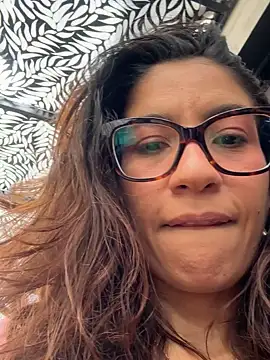 Snapshot of ValeriEvan chatting on 10-30-25, 08:20 ValeriEvan online show from 10-30-25, 08:20