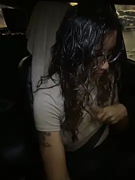 Snapshot of ValeriEvan chatting on 10-31-25, 08:21 ValeriEvan online show from 10-31-25, 08:21