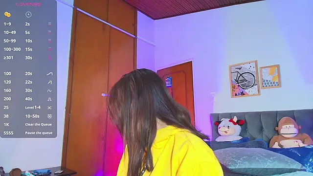 Cassie fletcher  online show from 11-20-25, 05:40