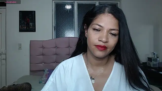 Snapshot of makennaa_ chatting on 05-25-26, 10:21 makennaa online show from 05-25-26, 10:21