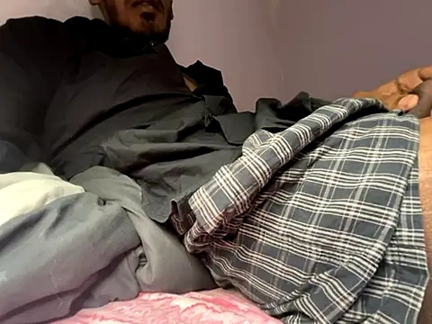 nycg0999 online show from 11-06-25, 08:21