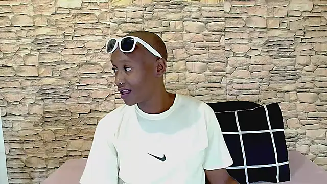 EbonyOlive69 online show from 04-03-26, 05:22