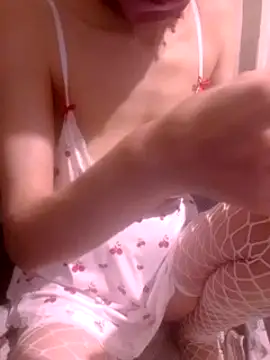 Snapshot of xaleyna36 chatting on 02-14-25, 10:58 xaleyna36 online show from 02-14-25, 10:58