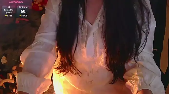 Snapshot of TimmyZi chatting on 12-23-24, 02:39 TimmyZi online show from 12-23-24, 02:39