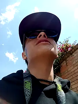 Snapshot of Cuervo_maniaco chatting on 01-12-25, 05:11 Cuervo maniaco online show from 01-12-25, 05:11