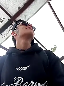 Snapshot of Cuervo_maniaco chatting on 01-30-25, 03:40 Cuervo maniaco online show from 01-30-25, 03:40