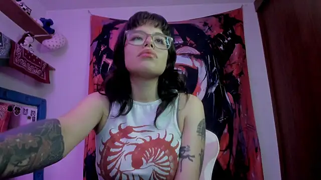 Snapshot of Lucyfx666 chatting on 04-25-26, 03:53 Lucyfx666 online show from 04-25-26, 03:53
