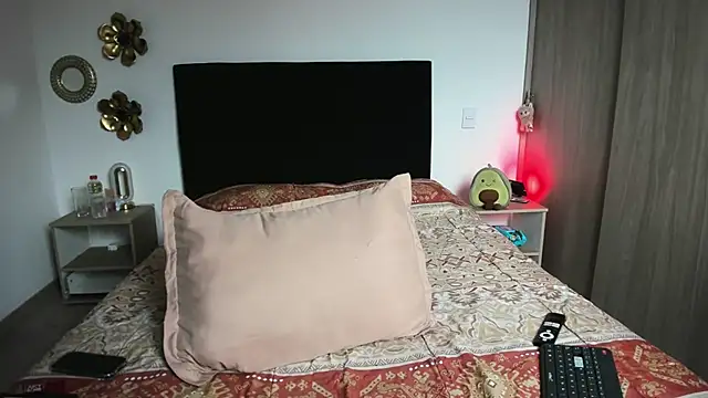 Snapshot of TatianaMonteross chatting on 07-15-26, 10:37 TatianaMonteross online show from 07-15-26, 10:37