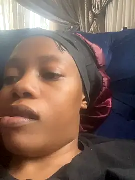 NAUGHTYSHALOTXX online show from 10-14-25, 10:05