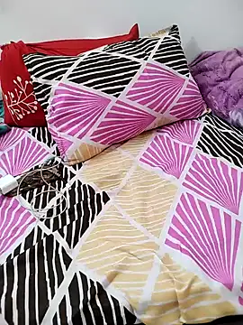 Diya Chopra online show from 12-29-24, 06:14