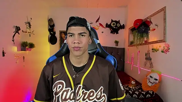 Damian latinxxx online show from 11-02-25, 03:09