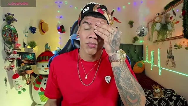 Damian latinxxx online show from 11-23-25, 03:06