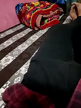 Snapshot of Mom_Fucker_2 chatting on 03-14-25, 01:35 Mom Fucker 2 online show from 03-14-25, 01:35