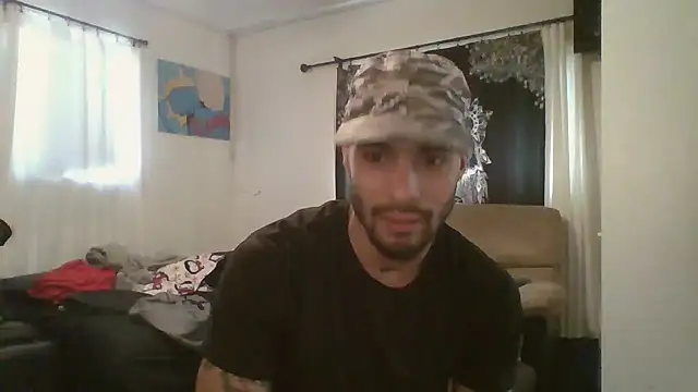 Snapshot of JohnnyDeep187 chatting on 01-07-25, 11:14 JohnnyDeep187 online show from 01-07-25, 11:14