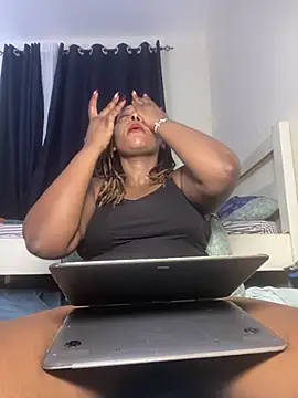 Snapshot of nasty_rasta chatting on 07-13-26, 05:05 nasty rasta online show from 07-13-26, 05:05