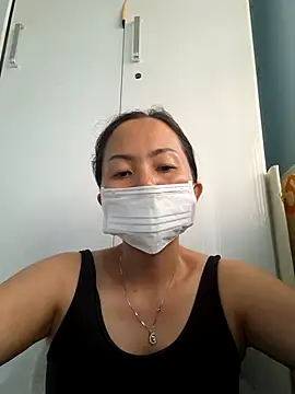 Snapshot of Baby-sexytits18 chatting on 03-19-25, 09:28 Baby-sexytits18 online show from 03-19-25, 09:28