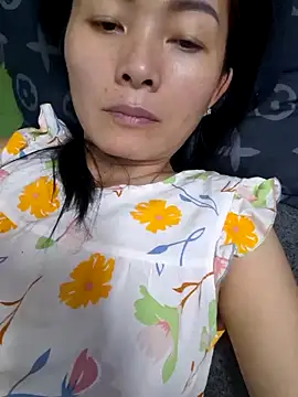 Snapshot of Baby-sexytits18 chatting on 10-22-25, 01:00 Baby-sexytits18 online show from 10-22-25, 01:00