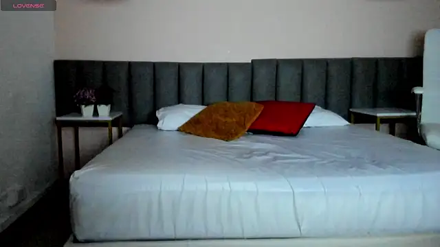 Snapshot of Sasha_pearz chatting on 02-11-25, 11:54 Sasha pearz online show from 02-11-25, 11:54