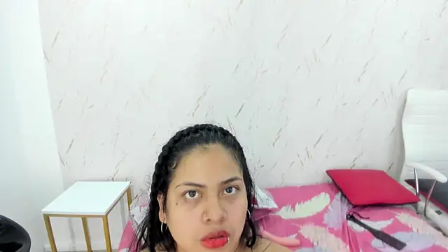 Snapshot of Sasha_pearz chatting on 03-14-25, 03:03 Sasha pearz online show from 03-14-25, 03:03