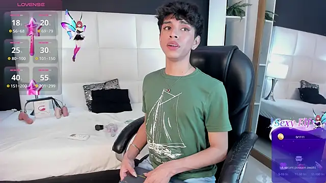 Snapshot of Santy_carrington chatting on 12-07-24, 09:17 Santy carrington online show from 12-07-24, 09:17