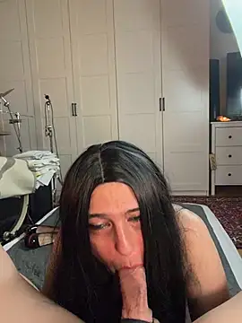 Snapshot of FoxyandTed chatting on 04-11-26, 03:05 FoxyandTed online show from 04-11-26, 03:05
