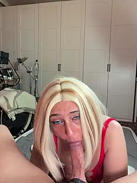 Snapshot of FoxyandTed chatting on 05-10-26, 03:17 FoxyandTed online show from 05-10-26, 03:17