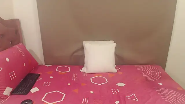 kimberlyjamexxx online show from 03-28-26, 04:45