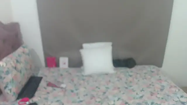 Snapshot of kimberlyjamexxx chatting on 06-27-26, 02:49 kimberlyjamexxx online show from 06-27-26, 02:49