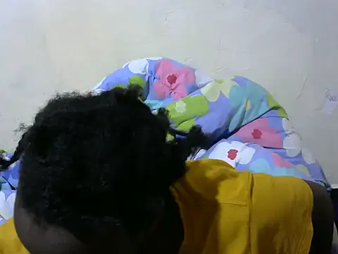 Snapshot of Thicky_kyla chatting on 07-13-26, 06:44 Thicky kyla online show from 07-13-26, 06:44