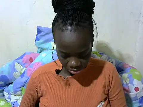 Snapshot of Thicky_kyla chatting on 07-17-26, 10:25 Thicky kyla online show from 07-17-26, 10:25