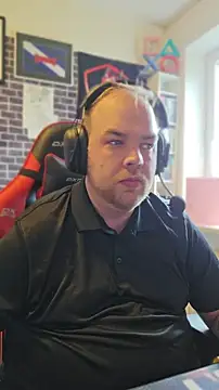 PupW0lfy online show from 04-14-26, 01:39