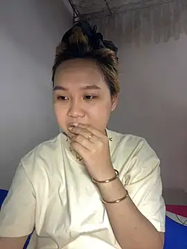 Snapshot of Odette68 chatting on 06-18-26, 12:44 Odette68 online show from 06-18-26, 12:44