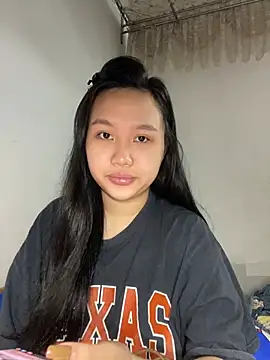 Snapshot of Odette68 chatting on 07-02-26, 12:54 Odette68 online show from 07-02-26, 12:54